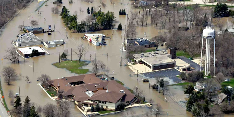 Unexpected Setback for Apple as iPhone Productions Halt Amidst Indian Floods
